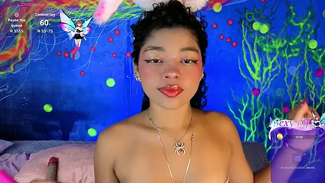 lucie petite online show from February 2026 06:34:02 PM