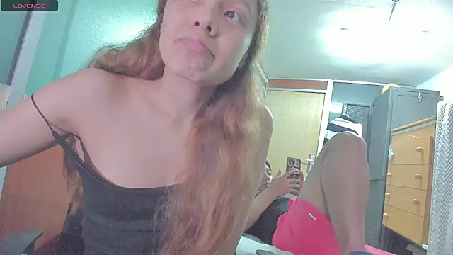 Snapshot of RagnarLothbrokXX chatting on February 2025 09:40:01 PM RagnarLothbrokXX online show from February 2025 09:40:01 PM