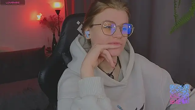  JessieVibes online show from May 2026 01:18:02 PM