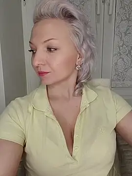 Snapshot of Anesteishen chatting on November 2025 05:25:01 PM Anesteishen online show from November 2025 05:25:01 PM