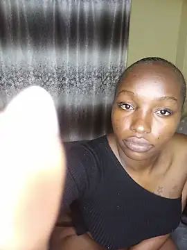 Vprettieeer online show from October 2025 02:31:01 AM