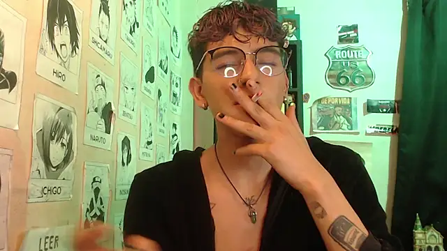 Snapshot of Mickey_Magic chatting on February 2025 05:01:01 AM Mickey Magic online show from February 2025 05:01:01 AM