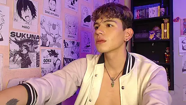 Snapshot of Mickey_Magic chatting on March 2025 08:27:01 AM Mickey Magic online show from March 2025 08:27:01 AM