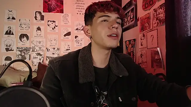 Snapshot of Mickey_Magic chatting on March 2025 02:51:02 PM Mickey Magic online show from March 2025 02:51:02 PM