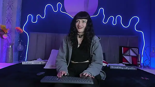 Snapshot of JeanneSabatier chatting on February 2026 07:54:01 PM JeanneSabatier online show from February 2026 07:54:01 PM