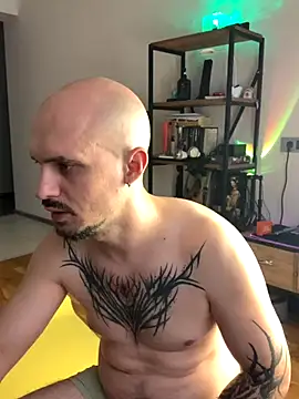 Snapshot of AssHunter4k chatting on November 2025 10:35:02 AM AssHunter4k online show from November 2025 10:35:02 AM