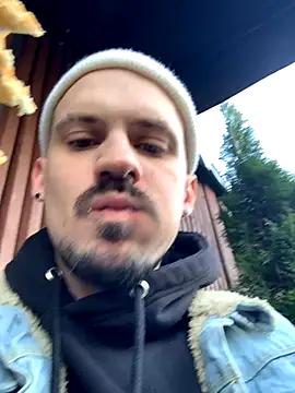 Snapshot of AssHunter4k chatting on November 2025 08:02:02 AM AssHunter4k online show from November 2025 08:02:02 AM