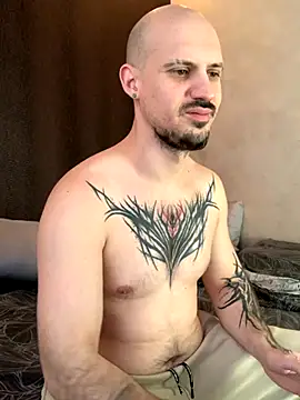 Snapshot of AssHunter4k chatting on November 2025 09:34:01 AM AssHunter4k online show from November 2025 09:34:01 AM