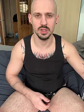 Snapshot of AssHunter4k chatting on February 2026 09:13:01 AM AssHunter4k online show from February 2026 09:13:01 AM