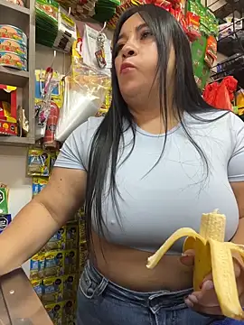 Miia Jazmin online show from November 2025 04:18:02 PM