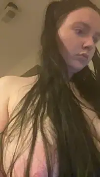 Snapshot of VenusandIppy chatting on May 2026 05:26:01 AM VenusandIppy online show from May 2026 05:26:01 AM