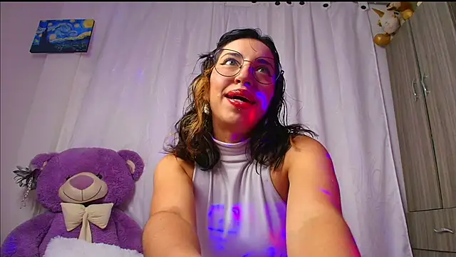 MiaFlamesxxx online show from September 2025 12:44:02 AM