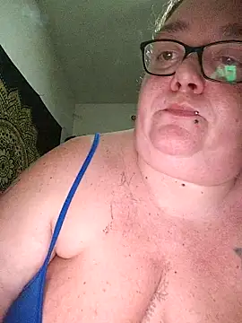 diosacurvy1984 online show from February 2026 11:23:02 PM