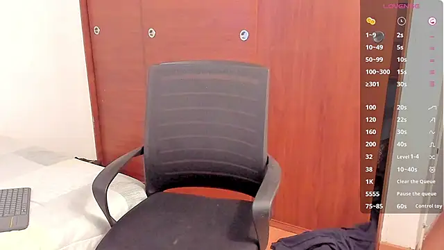 dylanspencer28 online show from February 2025 10:18:02 PM