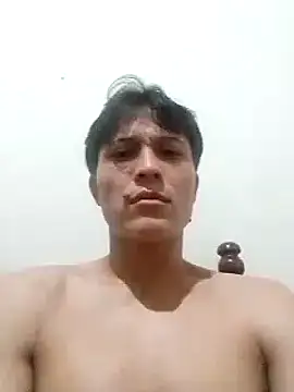 Snapshot of lukteu chatting on January 2025 05:05:01 AM lukteu online show from January 2025 05:05:01 AM