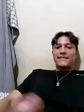 Snapshot of lukteu chatting on February 2025 07:41:02 PM lukteu online show from February 2025 07:41:02 PM