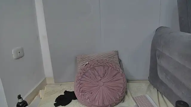 AmandaBrooks 18 online show from April 2026 06:19:01 AM