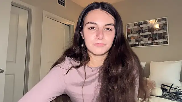 graciesmith27 online show from April 2026 09:23:01 PM