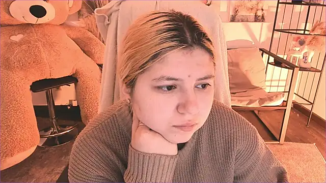 DiaAngell online show from January 2026 07:19:02 PM