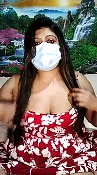 Snapshot of Lovely_WINDI chatting on January 2025 06:10:01 PM Lovely WINDI online show from January 2025 06:10:01 PM