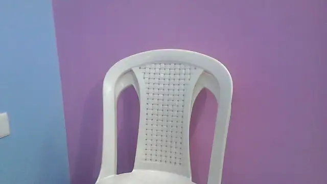 Leoni G online show from October 2025 08:22:01 AM