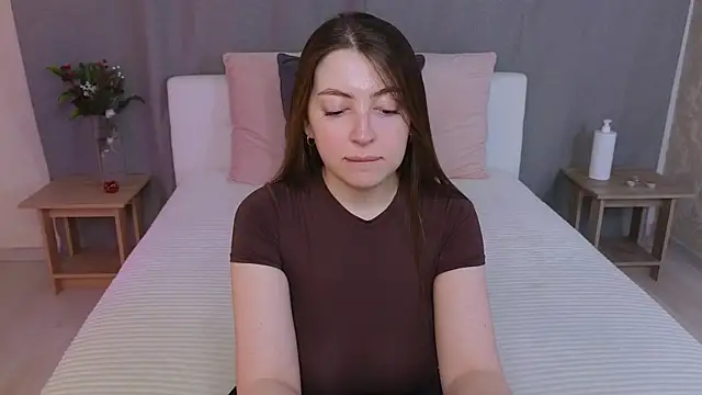 Snapshot of Ann_moon__ chatting on June 2026 04:21:02 PM Ann moon online show from June 2026 04:21:02 PM