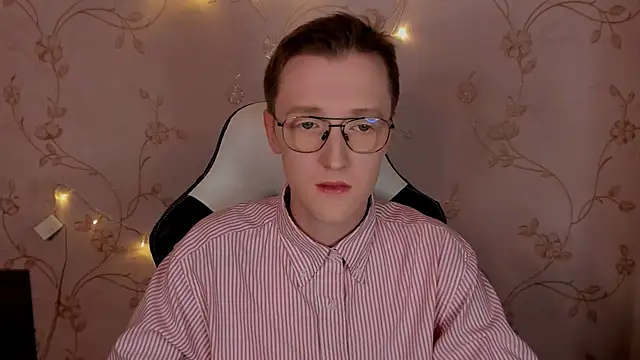 Snapshot of BlondiePrins chatting on January 2025 01:24:01 PM BlondiePrins online show from January 2025 01:24:01 PM