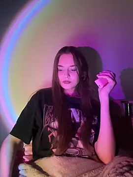 Snapshot of RayWillliams chatting on November 2025 12:44:01 AM RayWillliams online show from November 2025 12:44:01 AM