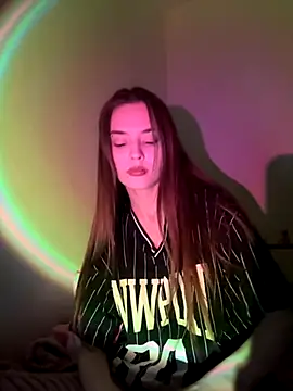 Snapshot of RayWillliams chatting on November 2025 09:13:02 PM RayWillliams online show from November 2025 09:13:02 PM