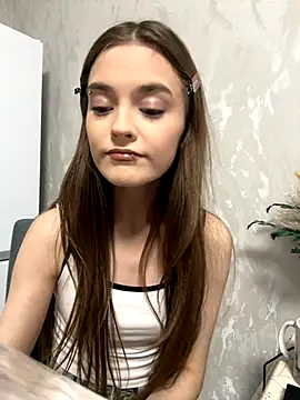 Snapshot of RayWillliams chatting on November 2025 09:14:01 PM RayWillliams online show from November 2025 09:14:01 PM