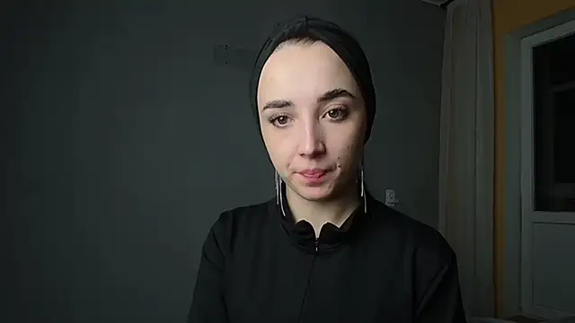 Snapshot of Eva_Gloryy chatting on January 2025 09:00:01 PM Eva Gloryy online show from January 2025 09:00:01 PM