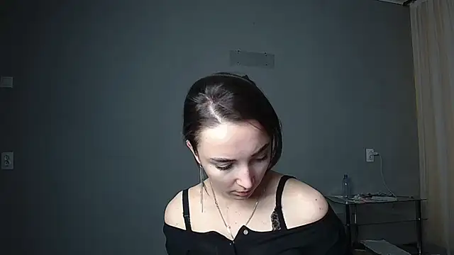 Snapshot of Eva_Gloryy chatting on March 2025 06:42:01 PM Eva Gloryy online show from March 2025 06:42:01 PM