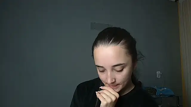 Snapshot of Eva_Gloryy chatting on October 2025 01:01:01 PM Eva Gloryy online show from October 2025 01:01:01 PM