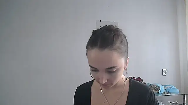 Snapshot of Eva_Gloryy chatting on October 2025 12:59:01 PM Eva Gloryy online show from October 2025 12:59:01 PM