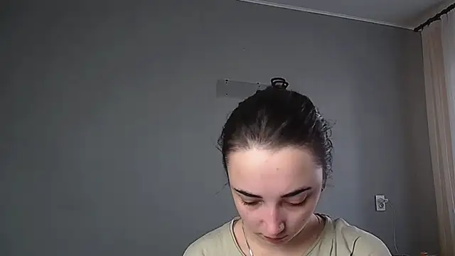 Eva Gloryy online show from March 2026 09:03:02 AM