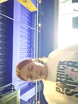 bellamadison24 online show from March 2025 04:35:02 PM