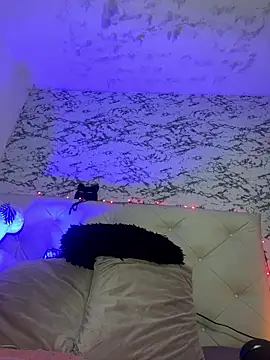 Lili  taylor online show from January 2026 10:37:02 PM