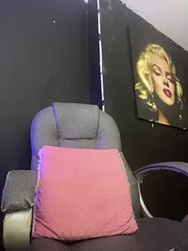 viktoria davis  online show from November 2025 10:56:02 PM