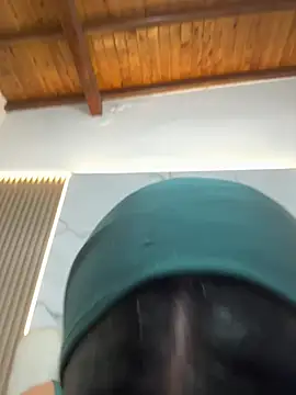 Zulema hamdi online show from April 2026 12:02:01 PM