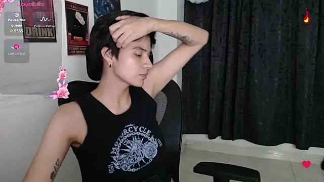 Snapshot of Dha_lia0 chatting on October 2025 02:20:01 AM Dha lia0 online show from October 2025 02:20:01 AM