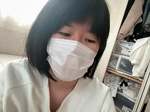 Snapshot of riri_riri_jp chatting on June 2026 05:05:02 AM riri riri jp online show from June 2026 05:05:02 AM