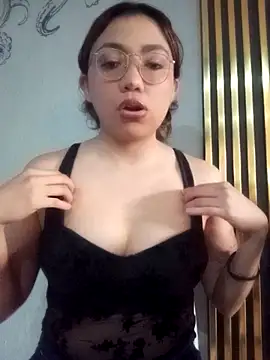 Snapshot of criscrispdv chatting on February 2026 11:27:02 PM criscrispdv online show from February 2026 11:27:02 PM