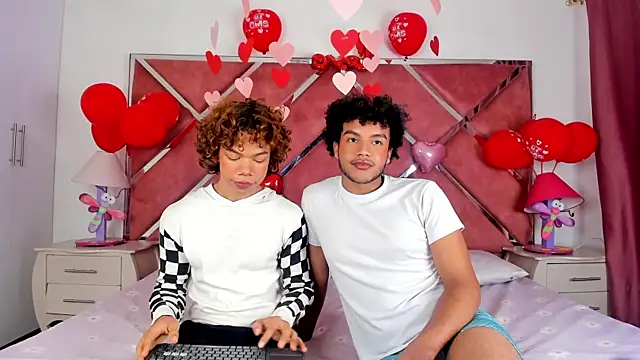 Snapshot of DanteAndKyle chatting on February 2025 12:15:02 AM DanteAndKyle online show from February 2025 12:15:02 AM