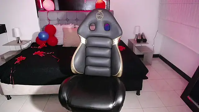 Kitten Cam online show from February 2025 03:06:02 AM