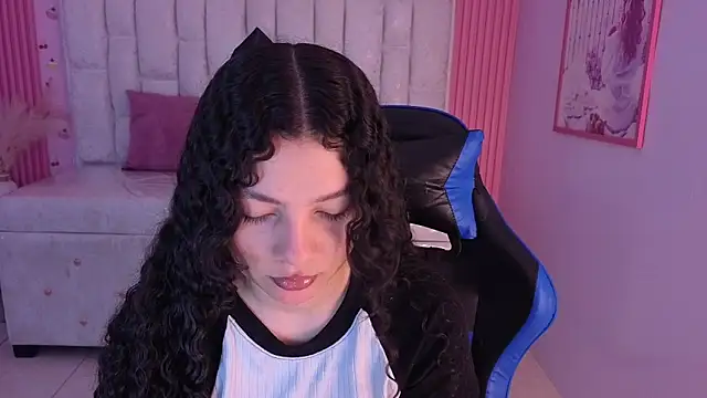 shalon diaz s online show from February 2026 01:07:02 PM