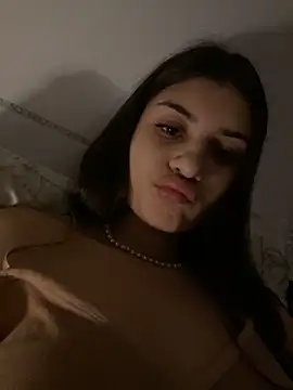 Snapshot of hdhehrv chatting on January 2025 12:33:01 AM hdhehrv online show from January 2025 12:33:01 AM