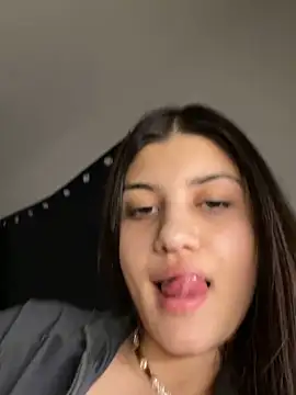 Snapshot of hdhehrv chatting on February 2025 11:15:02 PM hdhehrv online show from February 2025 11:15:02 PM