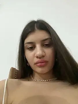 Snapshot of hdhehrv chatting on February 2025 10:47:02 PM hdhehrv online show from February 2025 10:47:02 PM