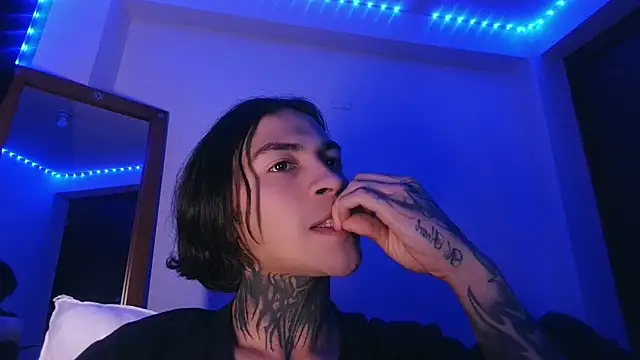 Snapshot of jord4nn__ chatting on January 2025 07:53:01 AM jord4nn online show from January 2025 07:53:01 AM