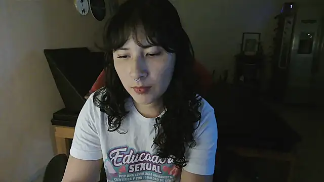Snapshot of GinnyDelice chatting on October 2025 02:12:01 AM GinnyDelice online show from October 2025 02:12:01 AM